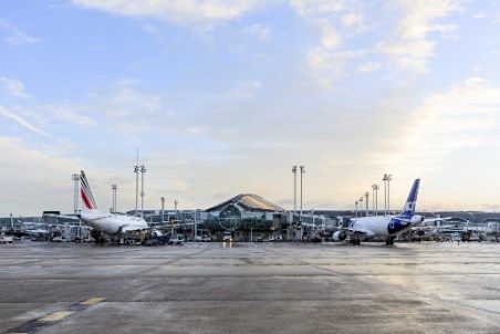 Operation of fuel storage and distribution network at Paris-Charles de Gaulle Airport begins